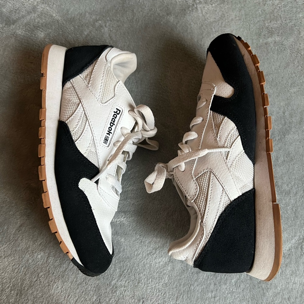 REEBOK CLASSIC ‘Perfect Split Pack’ Sneakers 🖤 Size 3 (Woman Size 5) Unisex